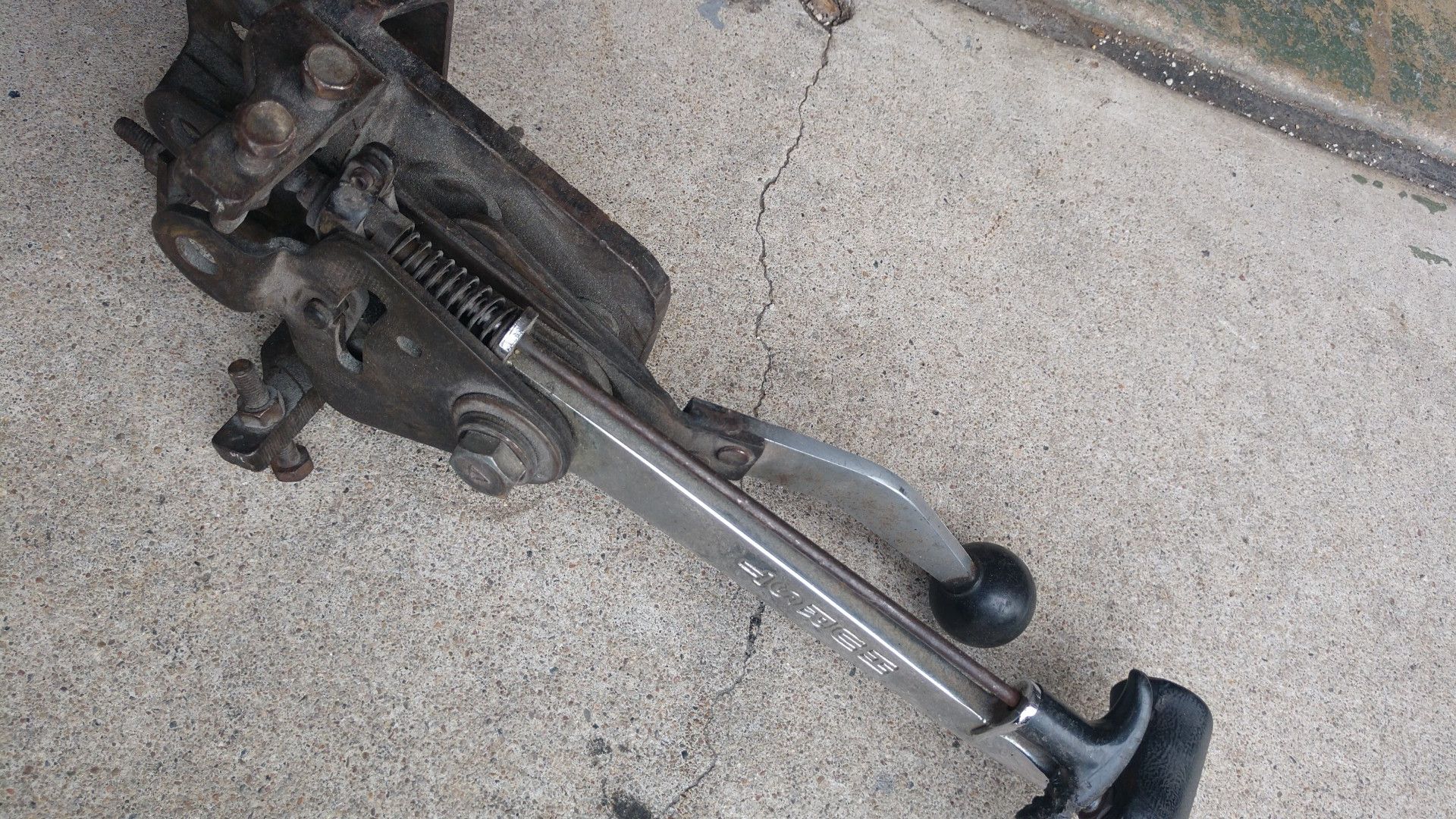 Hurst v-gate shifter