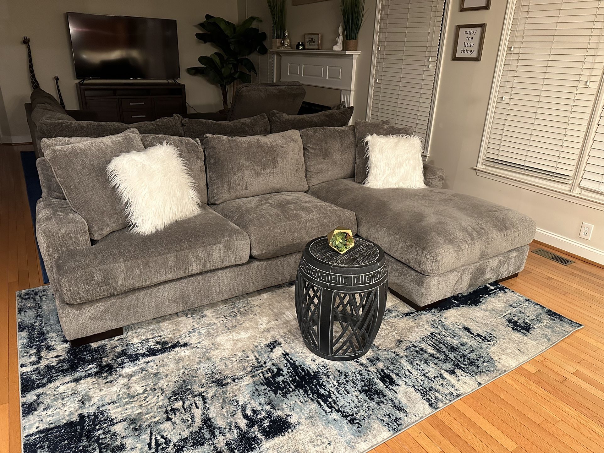 Ashley Furniture Bardarson, two piece, plush silvery, gray sectional