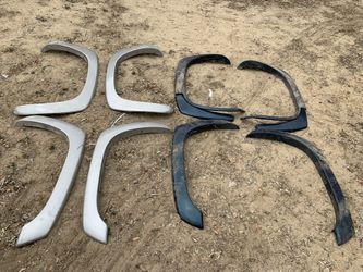 99/06 Chevrolet OEM fender flares Silverado - Tahoe