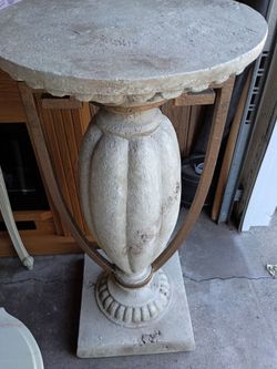 Plant stand