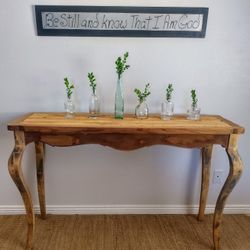 Gorgeous Entry Way Table 