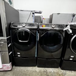 SAMSUNG BLACK WASHER AND GAS DRYER 