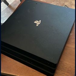 PlayStation 4 With 13 Games