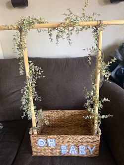 Baby gift basket $3
