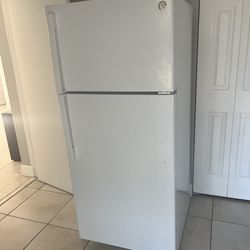 GE new refrigerator out of box condition .  Ready to load….