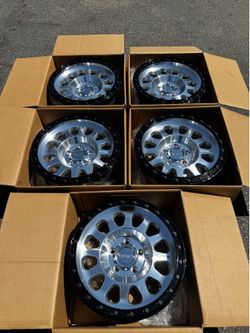 (5) New Method MR315 5x5 17” Wheels Machined Gloss Black Rings For Jeep Wrangler Gladiator 5x5