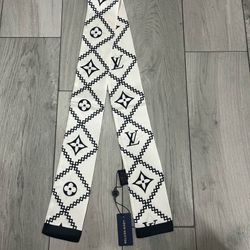 Louis Vuitton Bandeau Croisillon Silk Scarf 