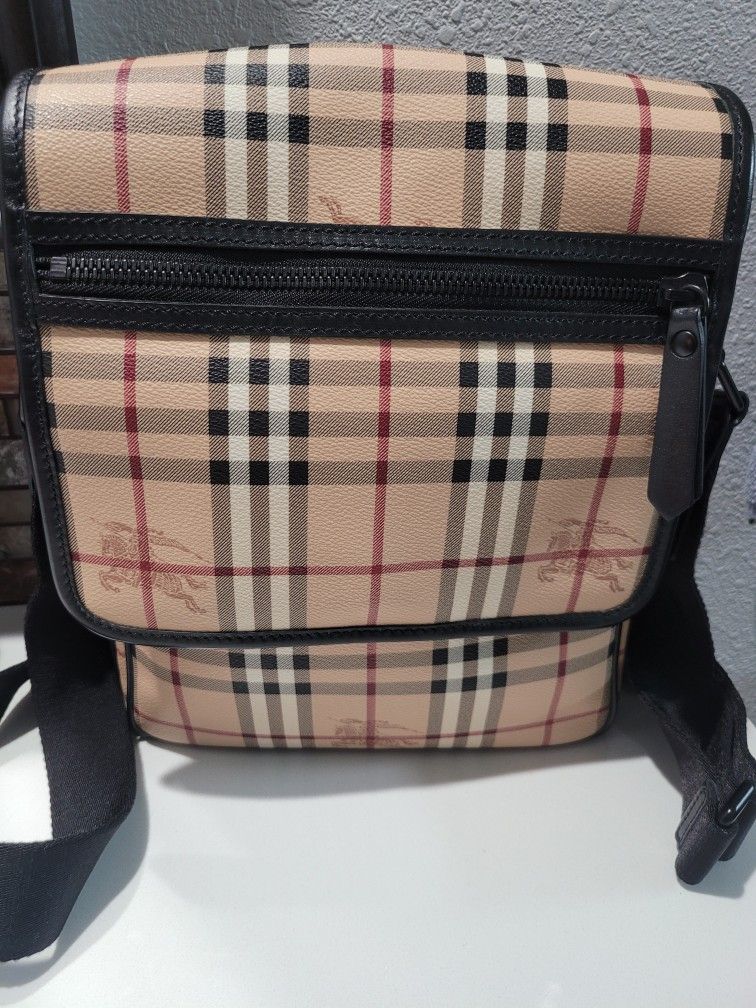 Burberry Messenger Bag.