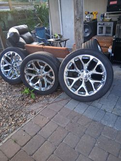 22 '' snow flakes
