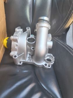 Thermostat and water pump assembled for 2014 to 2017 Audi Q5.  4 cylinder 2.0L
