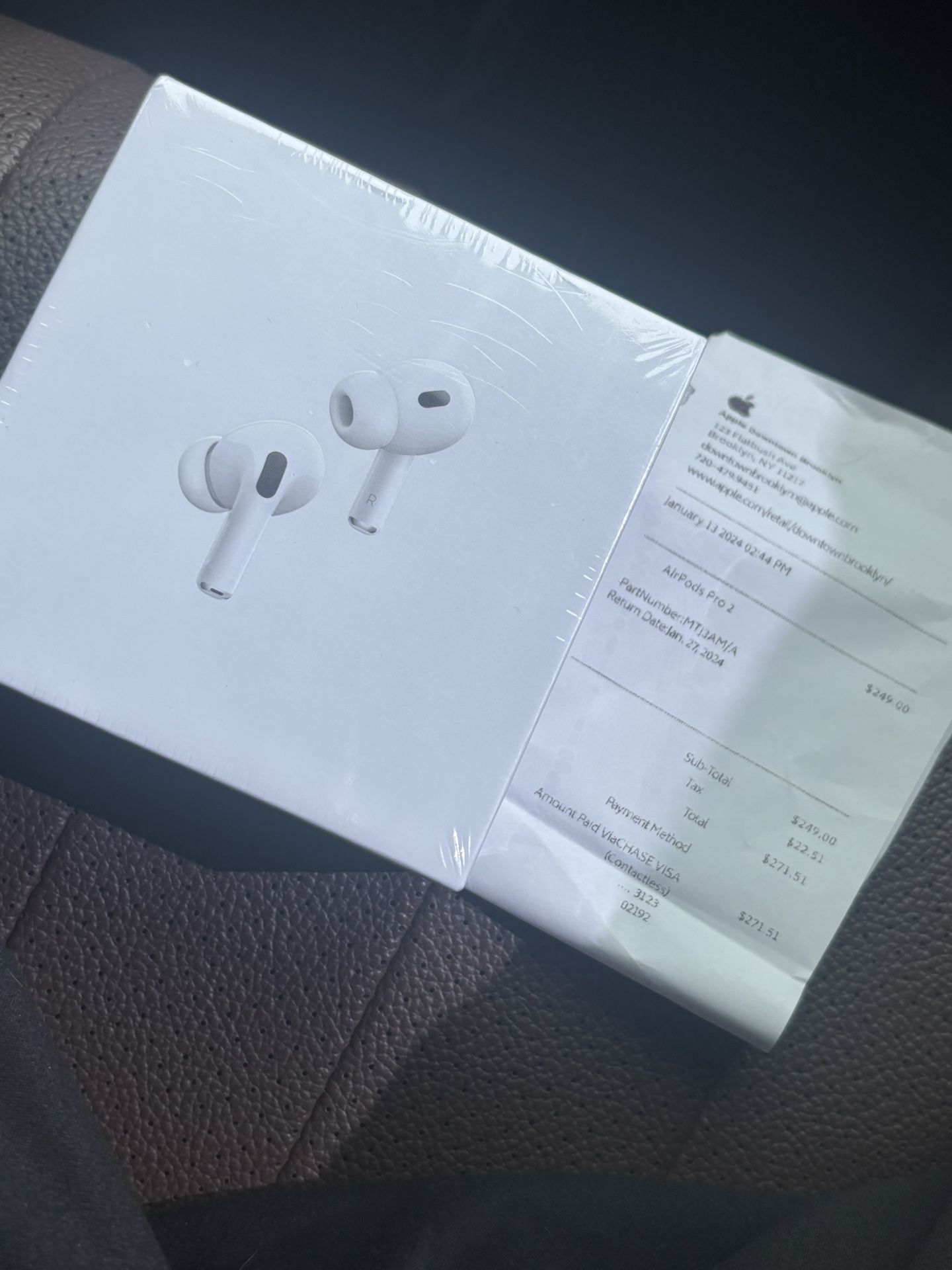 Airpod Pro (2nd Generation) all come with receipts 🧾 ‼️