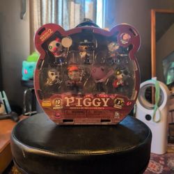Piggy Minifigure Mega Case Pack Series 2