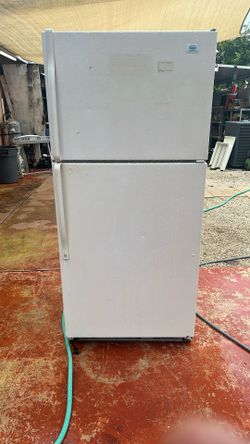 Refrigerator $100!