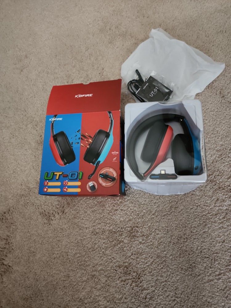 Wireless Gaming Headset

*NEW IN BOX*