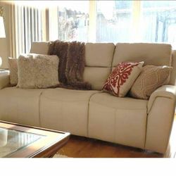 REDUCTION! THE BEST! FLEXSTEEL LEATHER RECLINING SOFA - $899