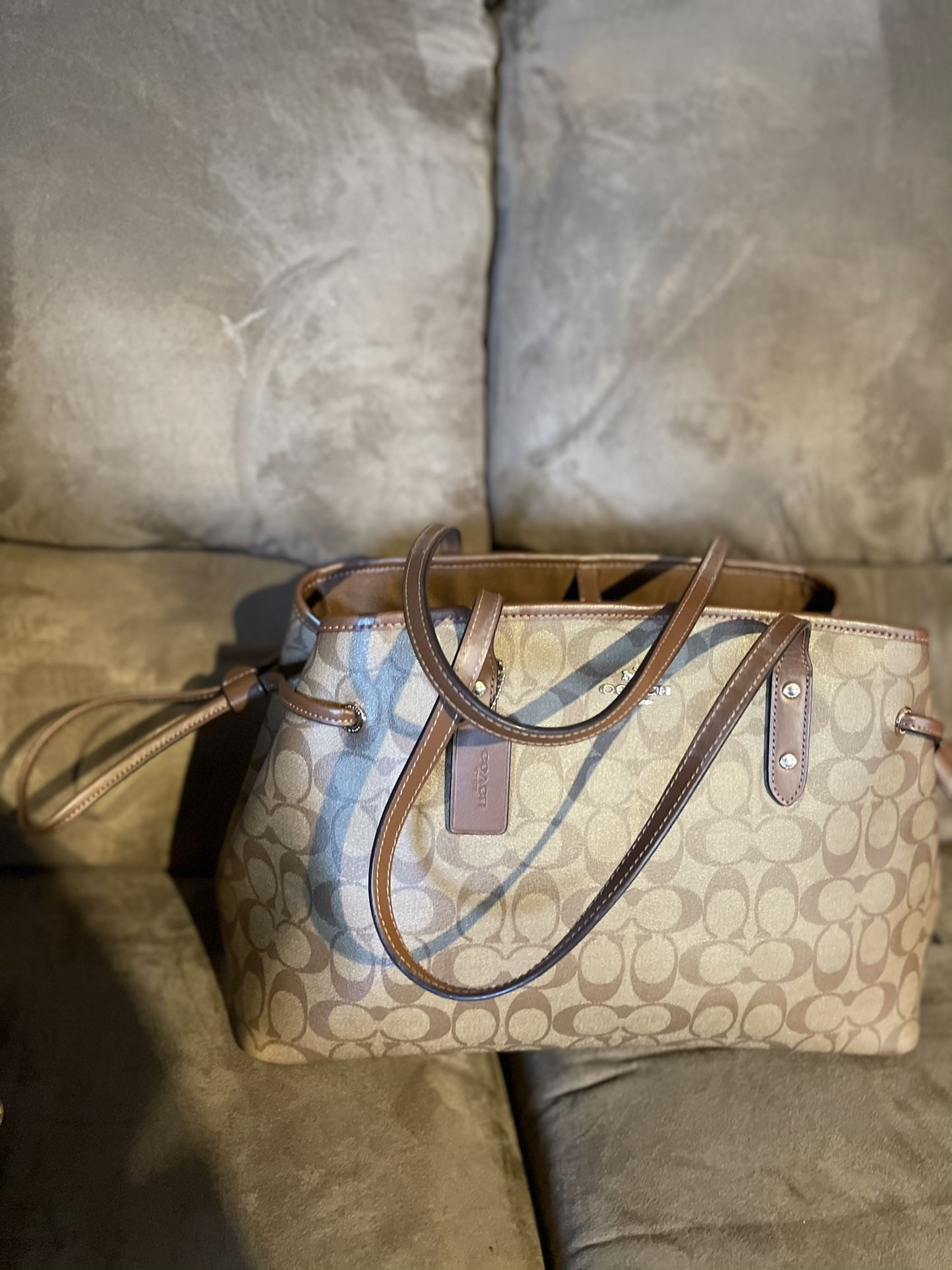 Coach authentic tote bags like new $50-$125 each or best offer