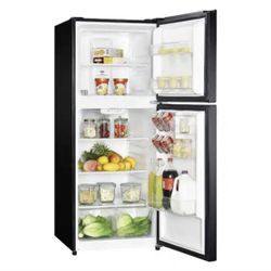 New Magic Chef 10.1 cu. ft. Top Freezer Refrigerator in Black!!!