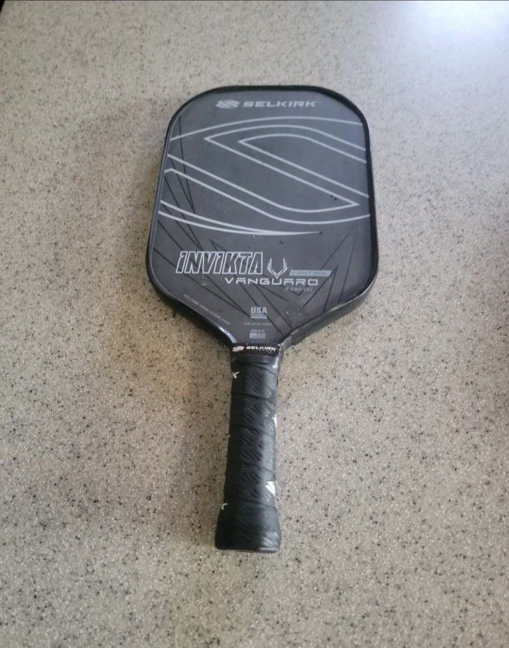 Pickleball Paddle  60  Firm