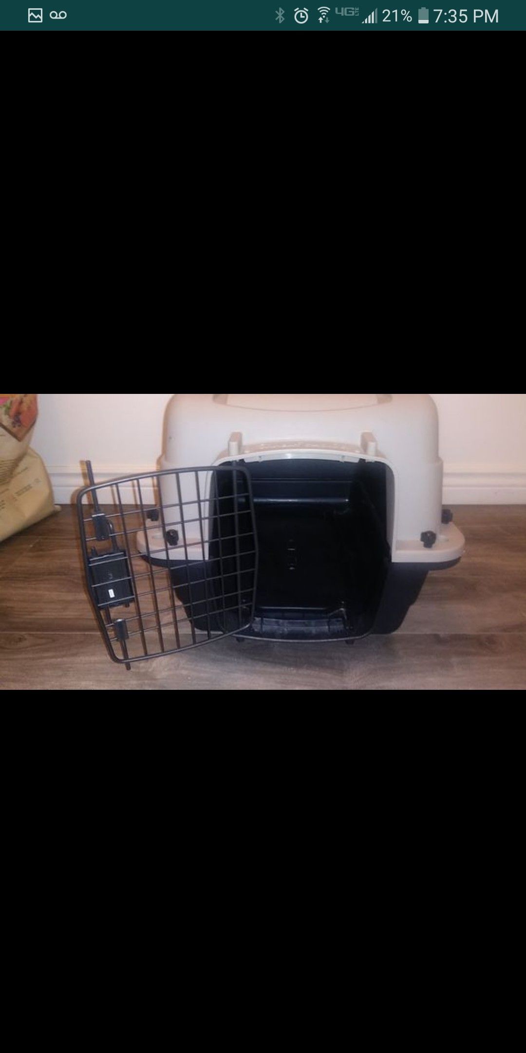 Grreat Choice Brand Medium sized Hard Pet Carrier/Crate