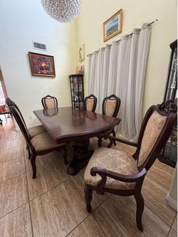 Dining table set