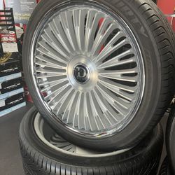 24” Dolce Rims With Tires