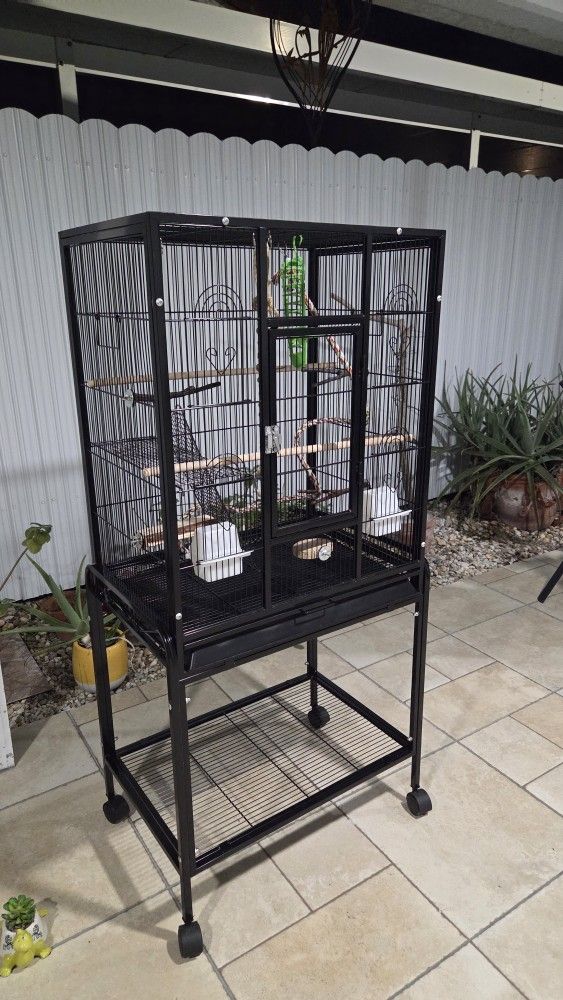 Jaula Negra Para Aves En Exelentes Condiciones Nueva