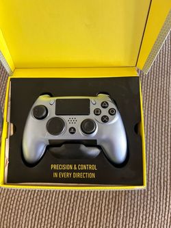 Silver PS4 Wireless Controller in Box