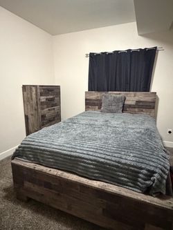 Queen Bedroom Set