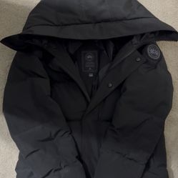 Canada Goose (built in backpack)