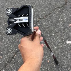 Oddesy 2 Ball Ten putter