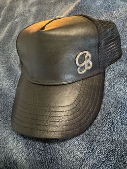 bombshell sportswear Faux leather hat
