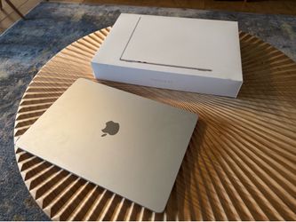 M2 MacBook Air 15” 256GB 8GB RAM