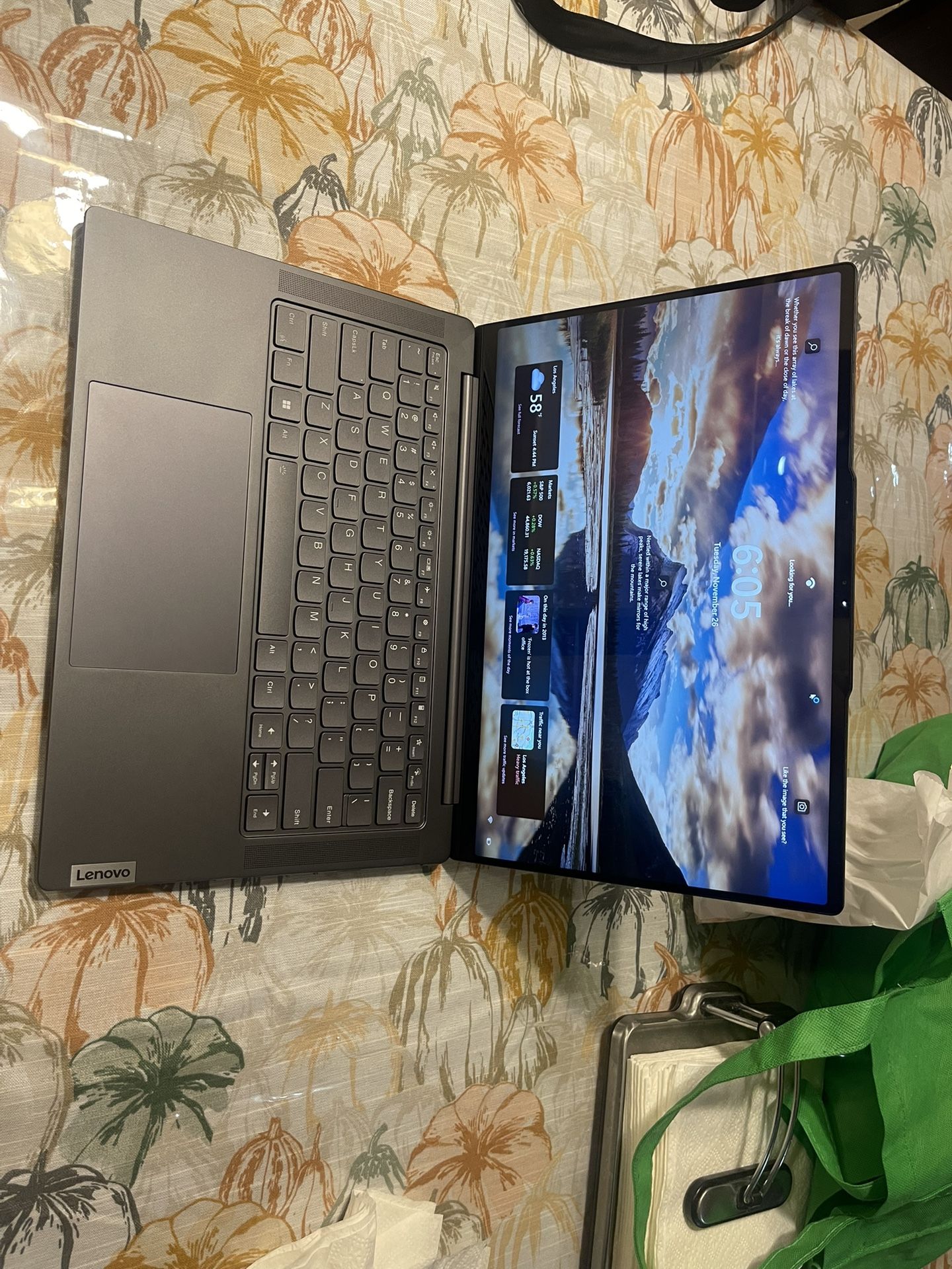 Lenovo - Slim Pro 7 14" 90Hz 2.5K Touch-Screen Laptop