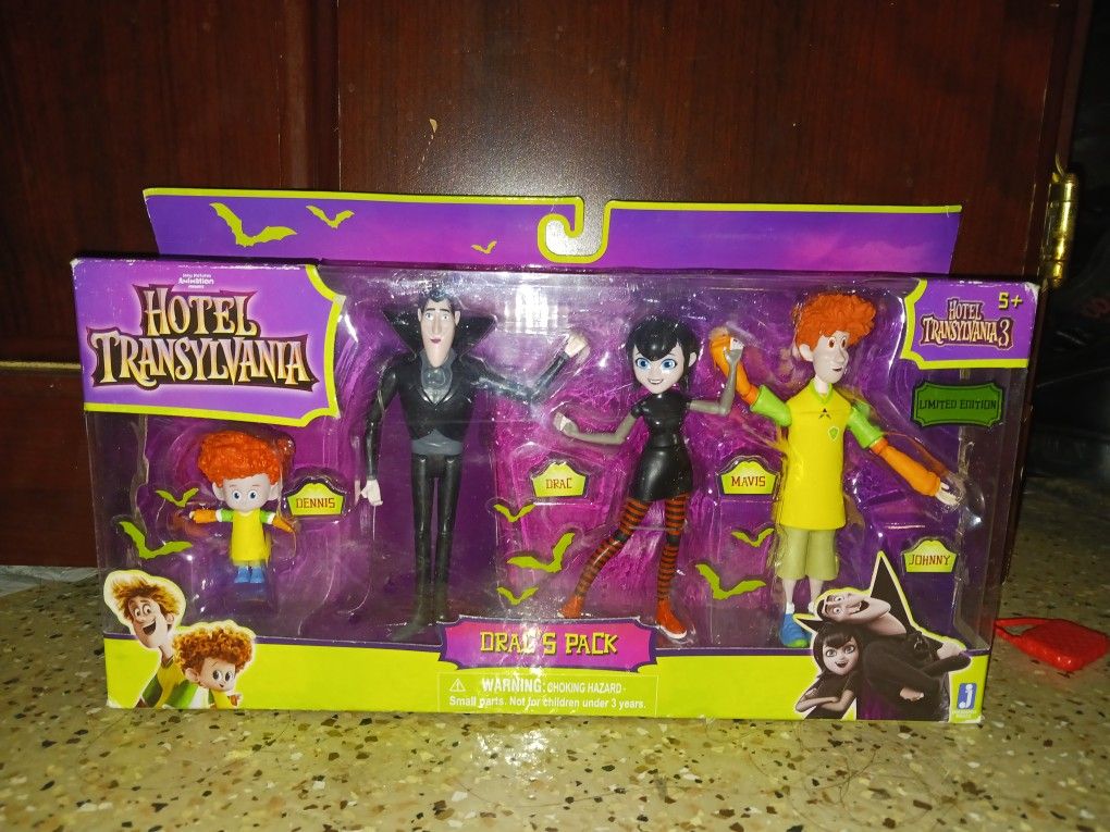 Hotel Transylvania 3 Limited Edition Drac's Pack