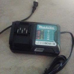 Makita Charger Port
