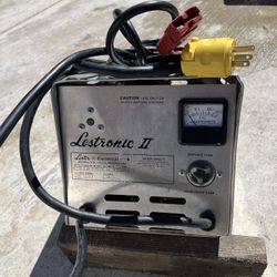 24 Volts Charger