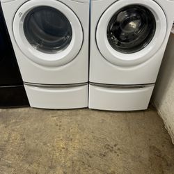 Whirlpool Set Washer And Dryer 