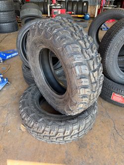 LT 245/75R16 KUMHO M/T full new pair 2 tires