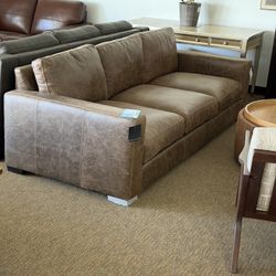 Bernhardt Leather Sofa-Dawkins-zero down Payment 