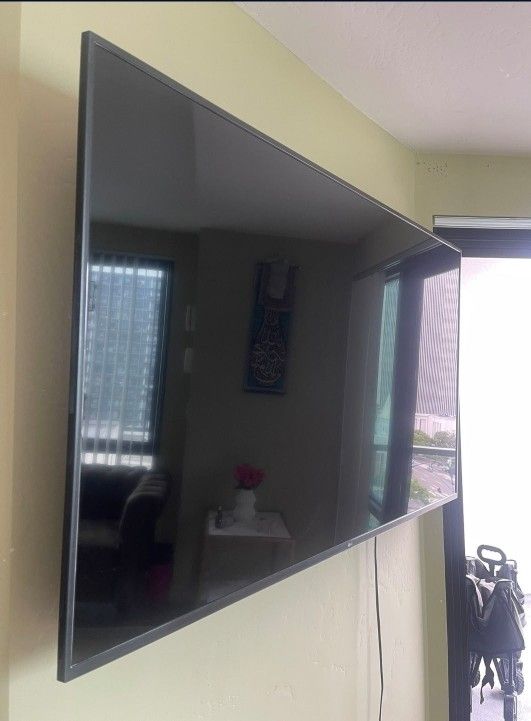 LG 65' 8500 Series & LG 86' 8500 Series Tvs