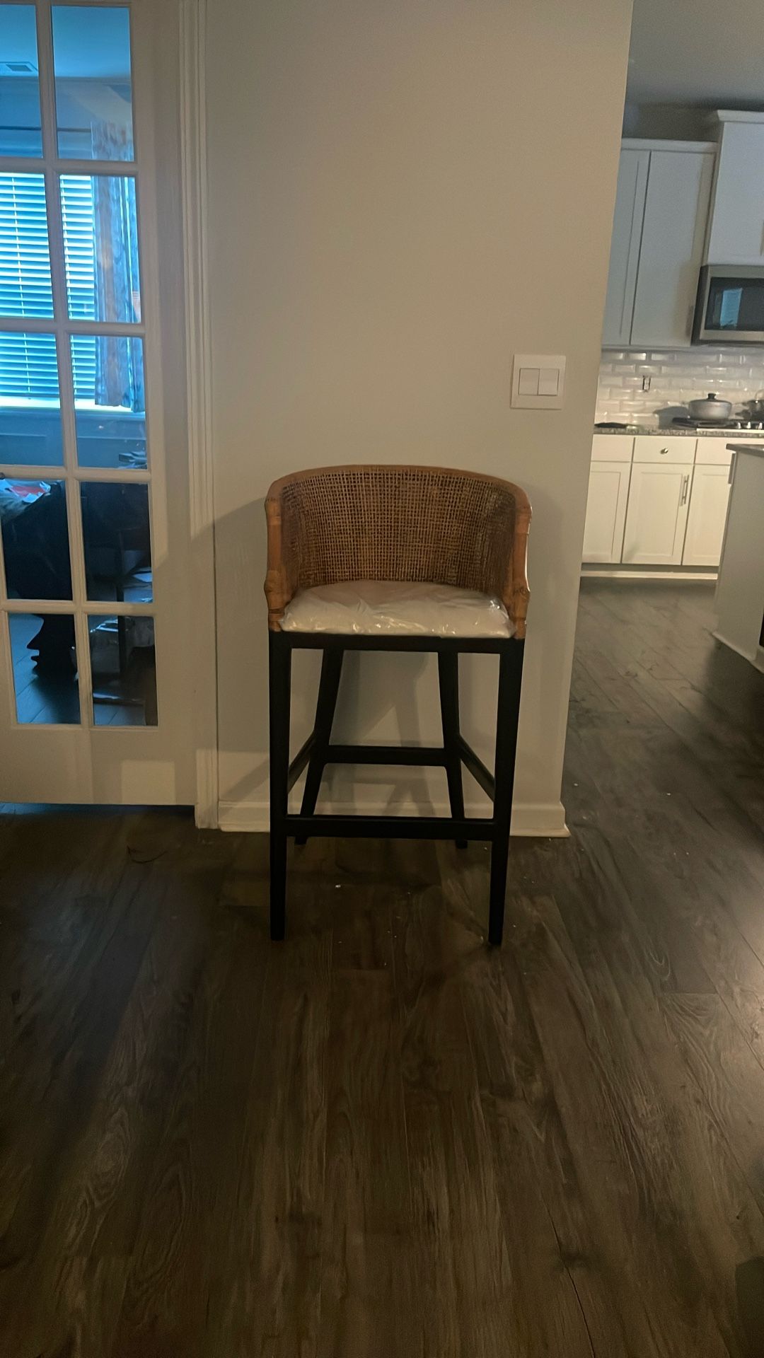 Safavieh Brando. Bar Stool