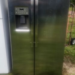 Side By Side  Fridge 