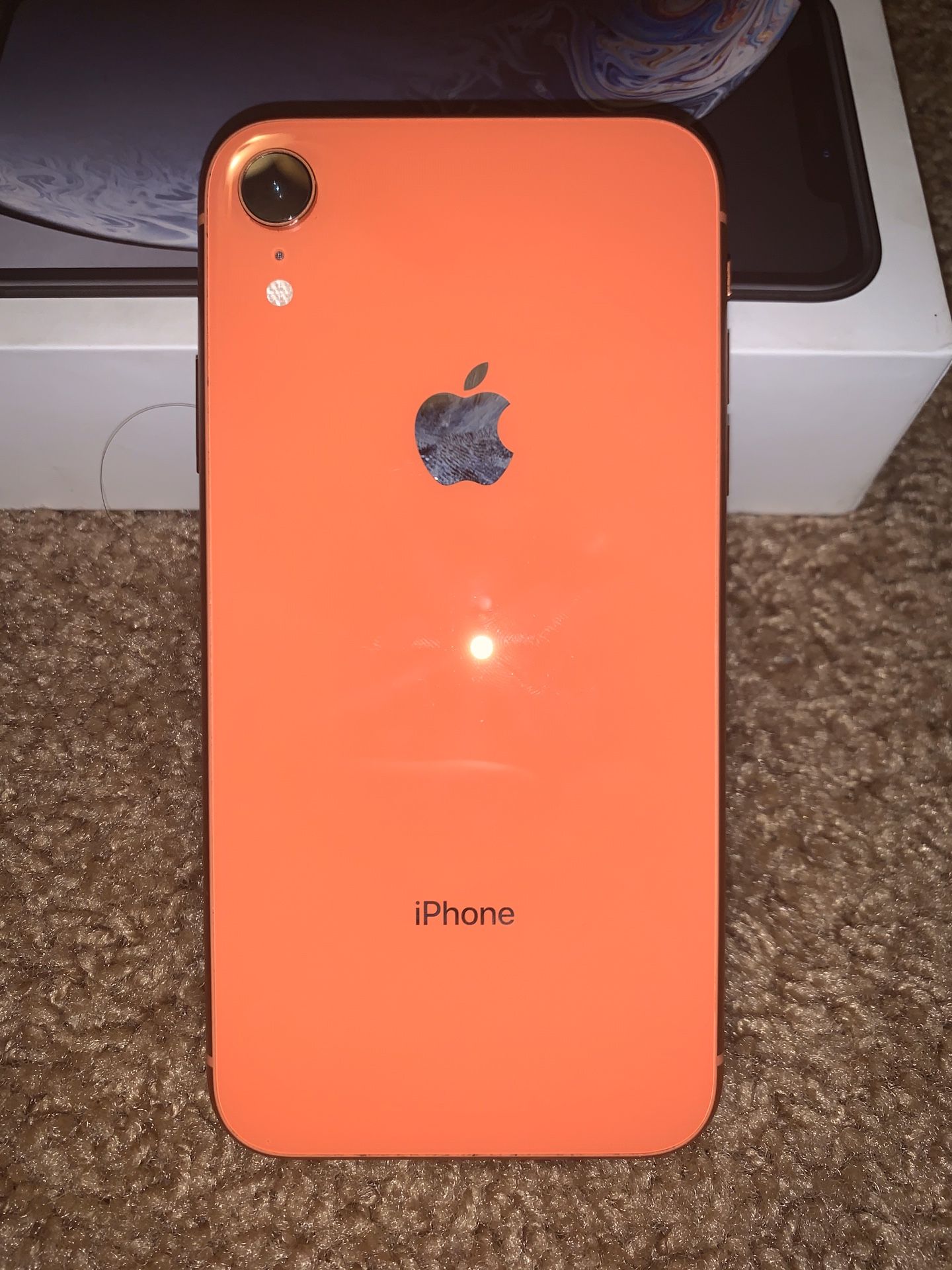 iPhone XR coral 64gb sprint locked for Sale in Mesa, AZ OfferUp