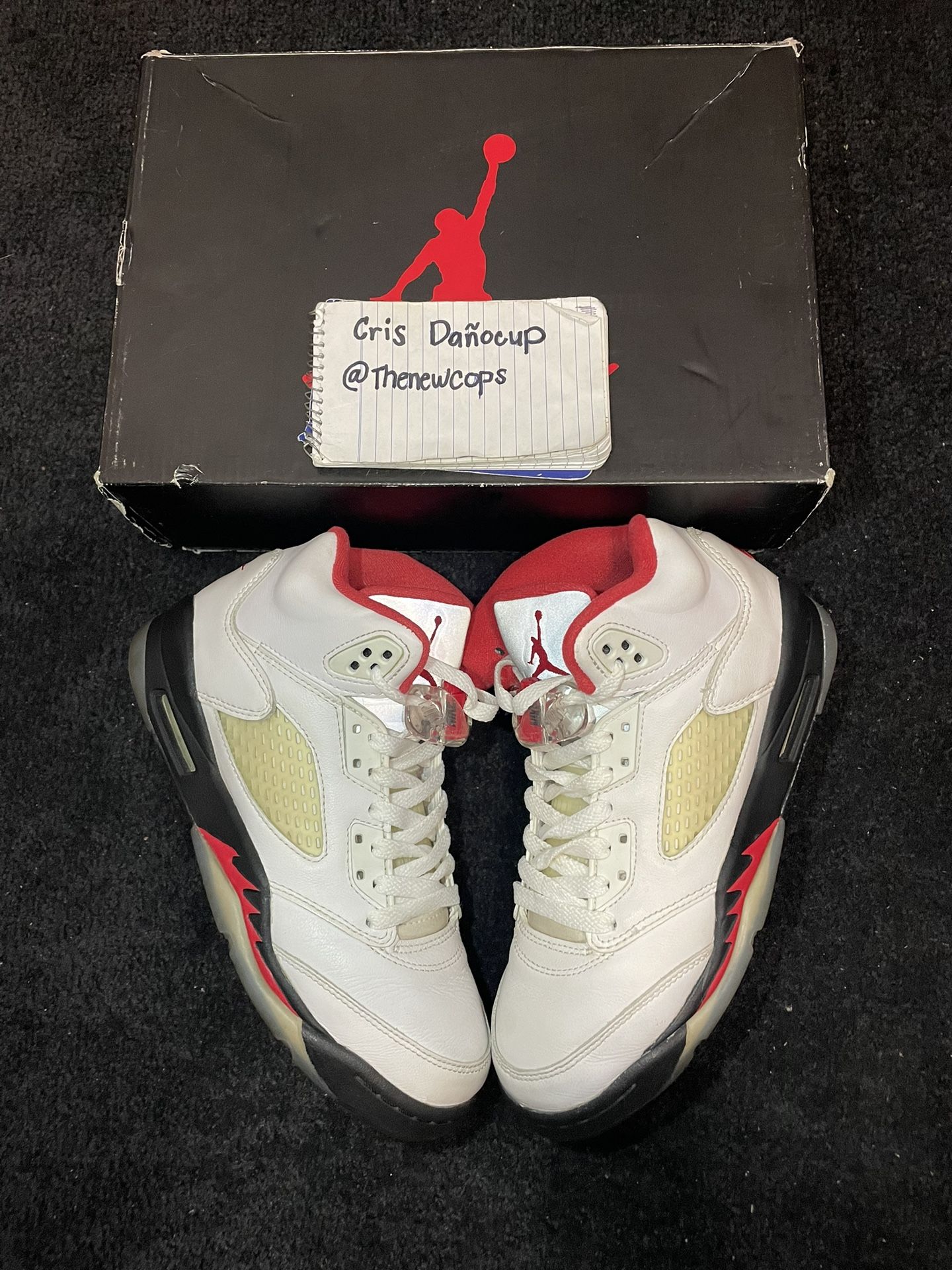 Jordan 5 Fire Red silver tounge