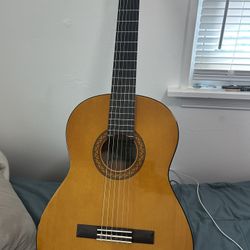 Yamaha C40