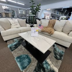 2 Pc Sofa And Loveseat 🎉🎉🎉