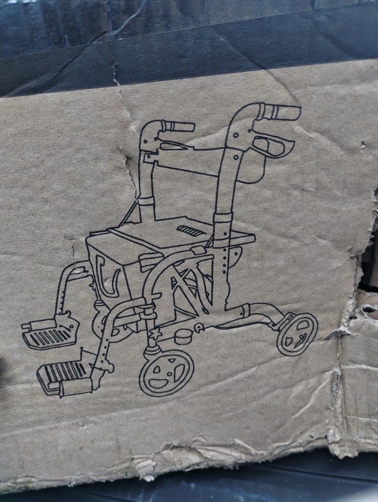 Walker/Wheelchair 