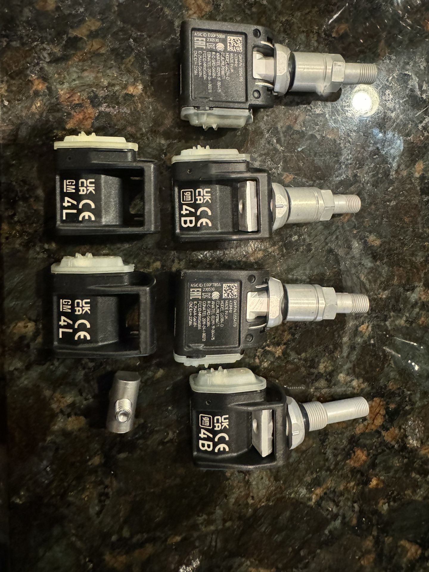 2024 GMC Sierra TPMS Sensors