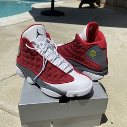 Retro Jordan 13s flint gym Red. Size 10