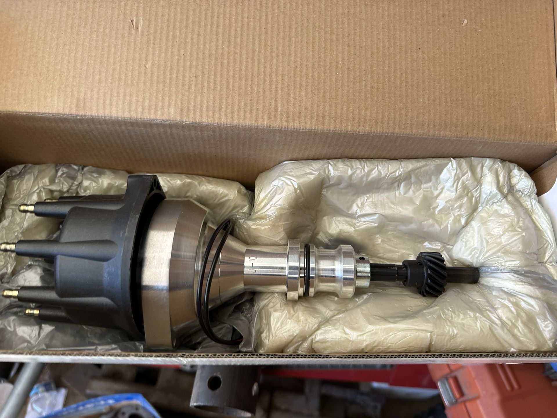 Distributor